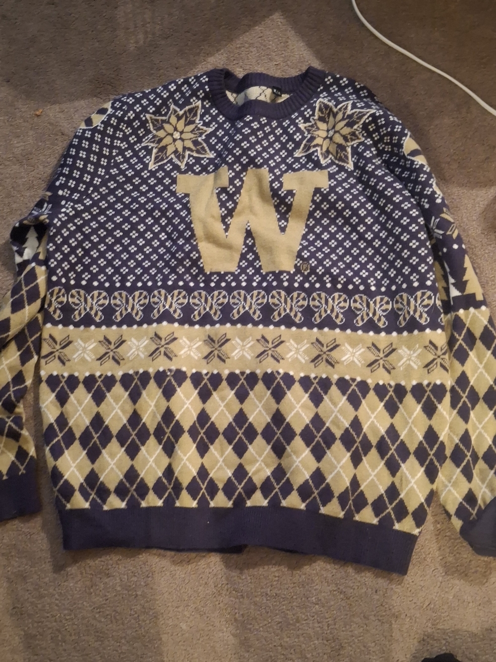 Men's Purple and Gold Patterned Knit Sweater with 'W' Accent Wahington HUSKIES!!
